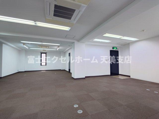 HKビルディングのロビー