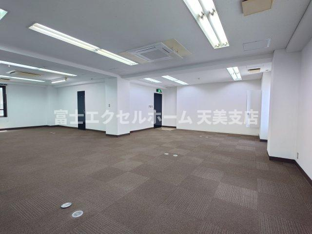 HKビルディングのロビー