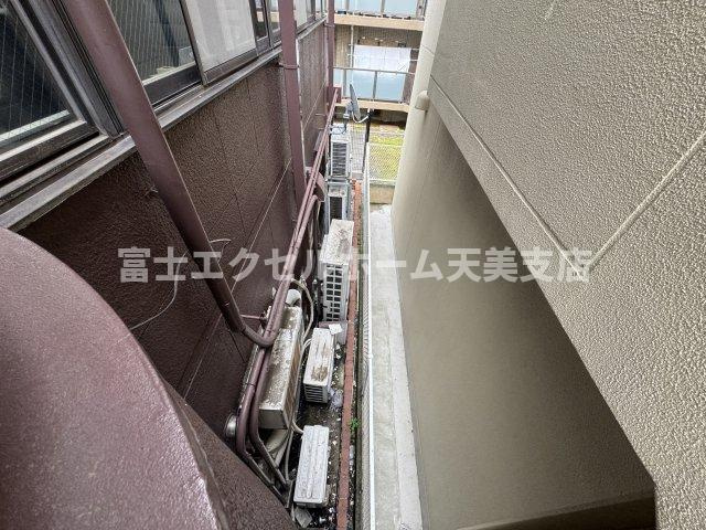 ジョイフル21テナントのその他共用部分|ビル南側（室外機置場）