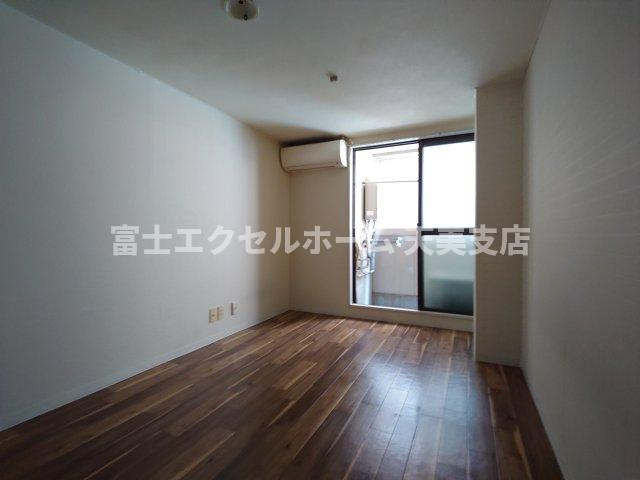 堺市堺区竜神橋町１丁の店舗事務所の居間・リビング