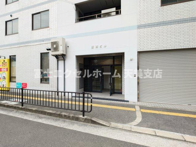 阪南ビルの駐車場