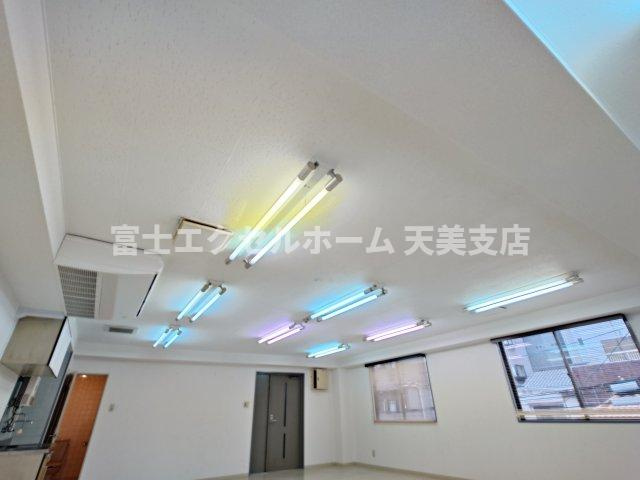 阪南ビルの内装