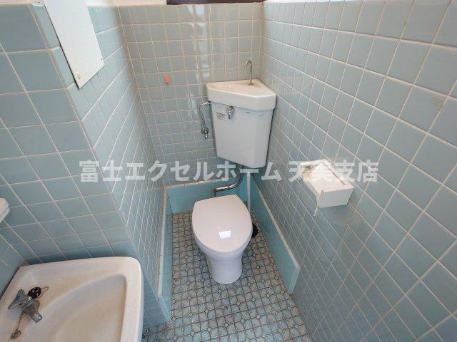 横井ビルのトイレ