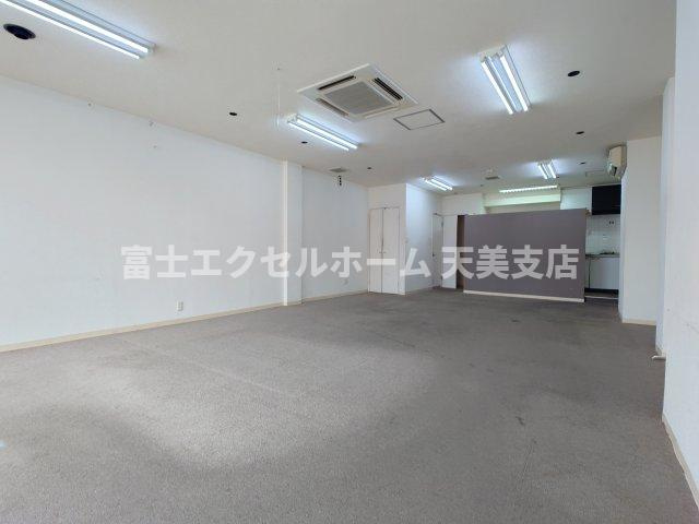  ベルメゾン御陵Ⅰのロビー