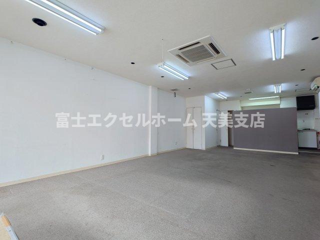  ベルメゾン御陵Ⅰのロビー