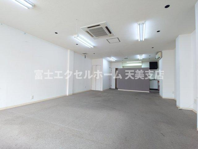  ベルメゾン御陵Ⅰのロビー