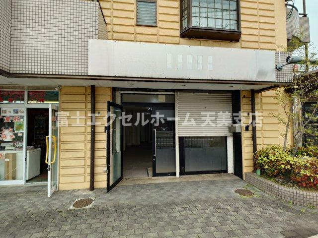  ベルメゾン御陵Ⅰのエントランス