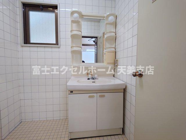 オークハイツの洗面所