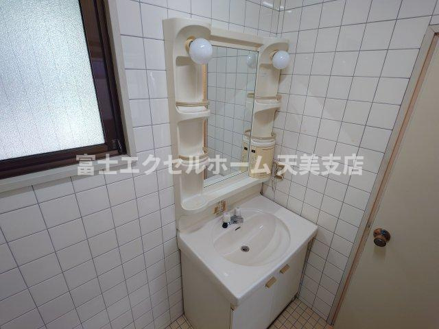 オークハイツの洗面所