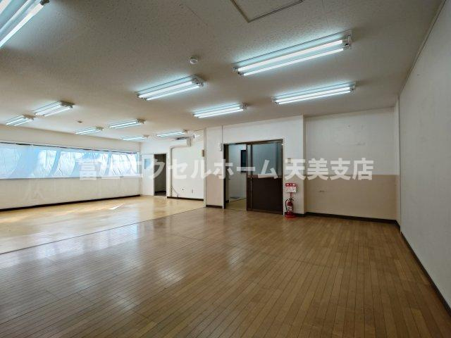 オークハイツの居間・リビング
