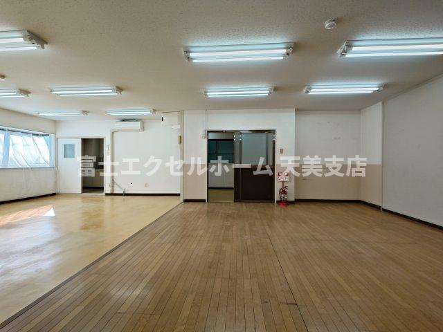 オークハイツの居間・リビング