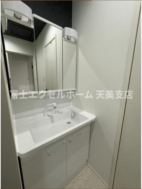 あんしん+VieM北新町13-1030(ガレージハウス)の洗面所