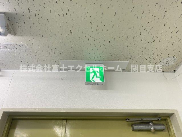谷四パークヴィラ１階貸事務所の設備