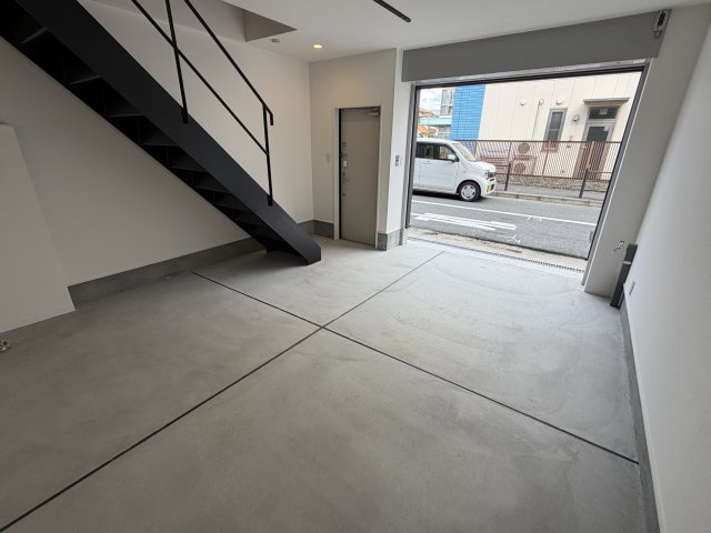 東淀川ガレージハウス