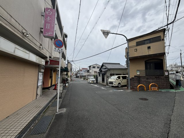 メルベーユの周辺