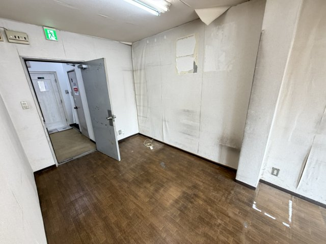 泰平第一ビル　別館の居間・リビング