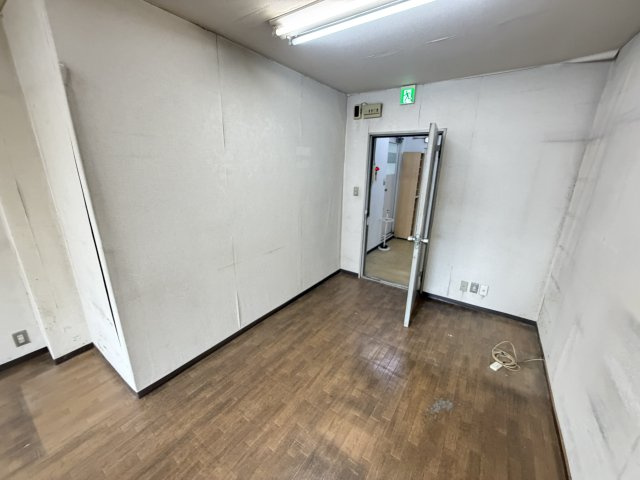 泰平第一ビル　別館の居間・リビング