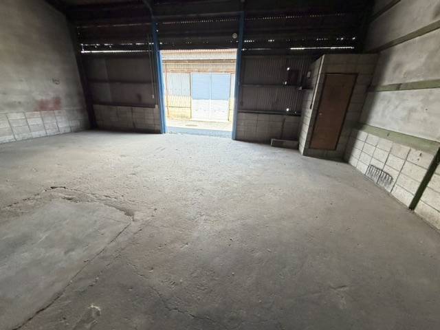 玉串町東2丁目倉庫