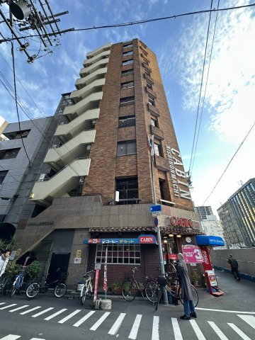 キャビン西本町ビルの外観