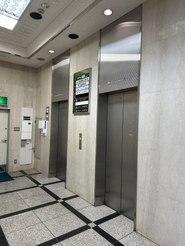 東大阪市長堂１丁目の店舗事務所のロビー