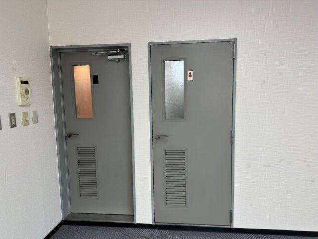 東大阪市長堂１丁目の店舗事務所のトイレ