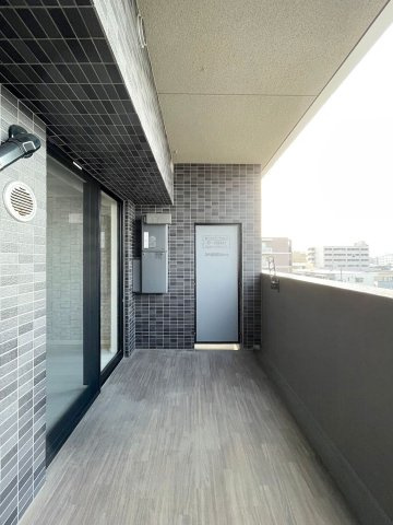 ヴィラージュ博多駅南　那珂小学校区のバルコニー|ヴィラージュ博多駅南