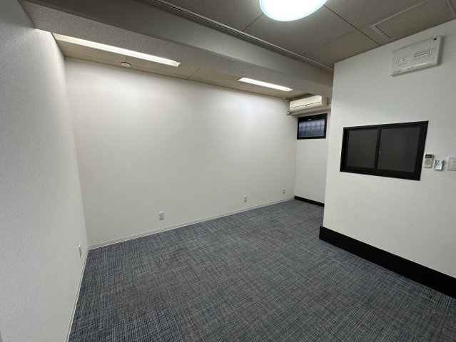大阪市中央区道頓堀１丁目の店舗事務所の内装