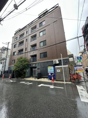 大阪市中央区道頓堀１丁目の店舗事務所