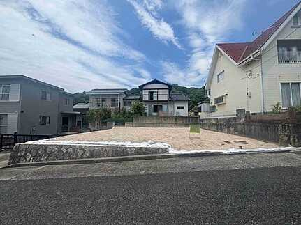 安佐南区毘沙門台３丁目の前面道路含む現地写真