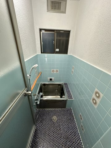 永和１丁目貸店舗付き住宅の浴室