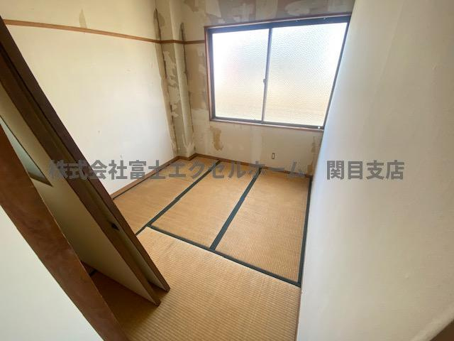 大和田店舗付き住宅の和室