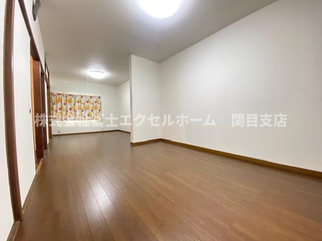 寿町貸家の洋室