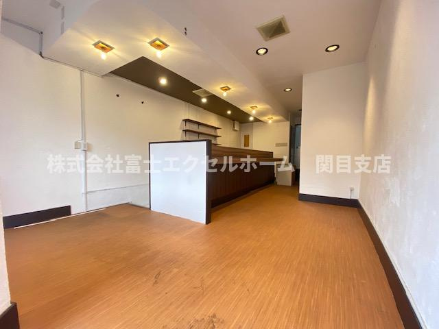 寿町貸家の内装