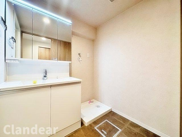 ダイアパレス綾瀬の独立洗面台|ドキドキの新生活も、安心してスタート。ぴったりの住まいを見つけませんか？クランディアが一緒に住まい選びをサポートします‼　まずは、お気軽にお問合せください　＃クランディア