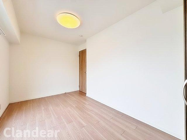 ダイアパレス綾瀬の洋室|ドキドキの新生活も、安心してスタート。ぴったりの住まいを見つけませんか？クランディアが一緒に住まい選びをサポートします‼　まずは、お気軽にお問合せください　＃クランディア