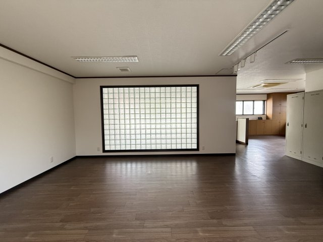 東大阪市下六万寺町事務所・店舗