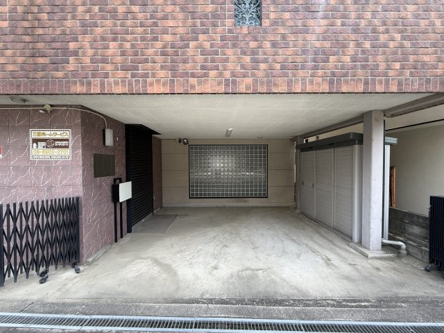 東大阪市下六万寺町事務所・店舗