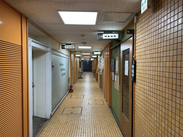 ダイアパレスビル本町のロビー