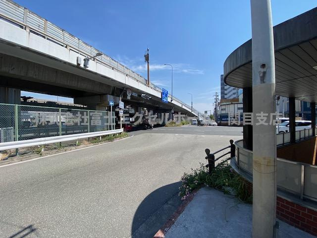 栄町ビルの周辺