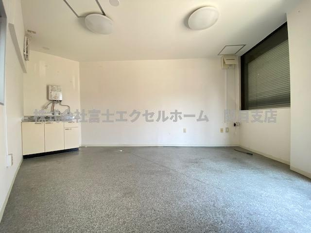 栄町ビルの内装