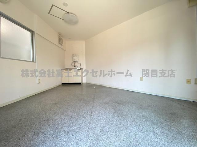 栄町ビルの内装