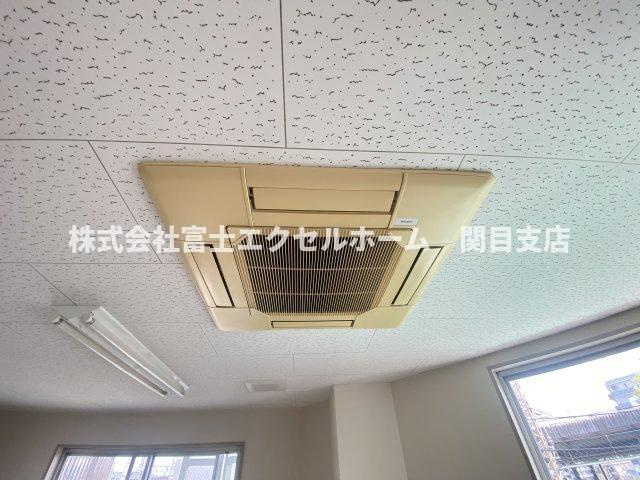 モンターニャビルの設備