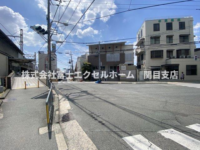 モンターニャビルの周辺