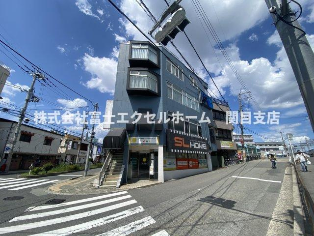 モンターニャビル