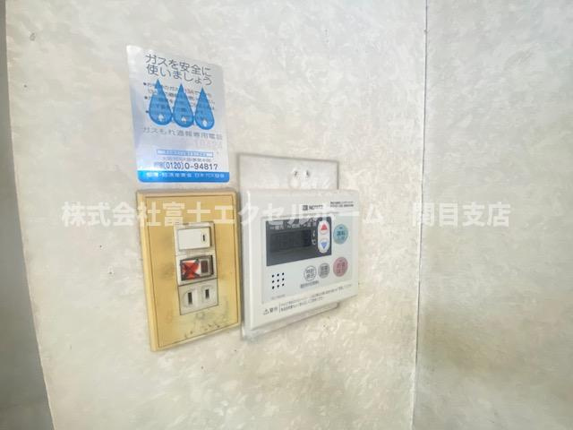 シャトー京橋1階路面店舗の設備