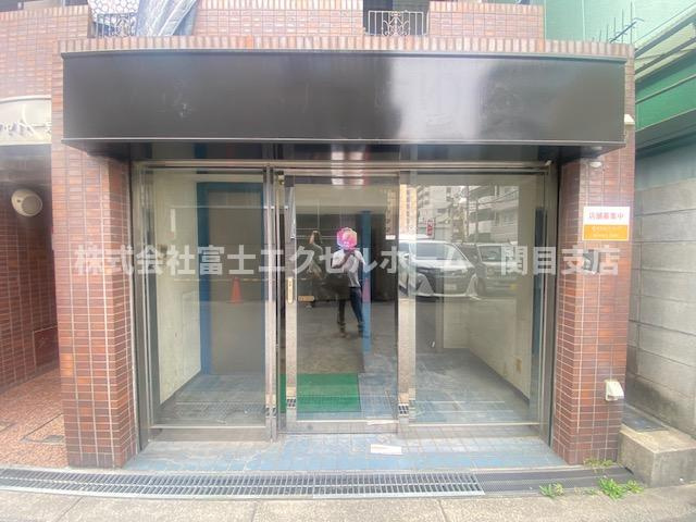シャトー京橋1階路面店舗