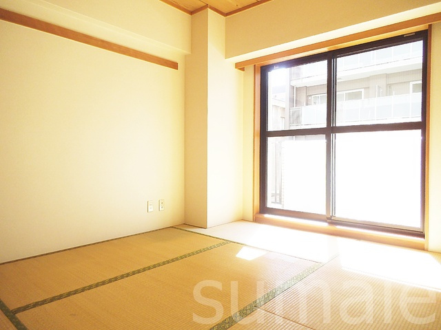 フクロク・ハイ・マンション３号館の和室|日当たり良好のお部屋★