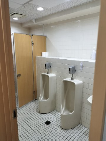 上尾市柏座２丁目の店舗事務所のトイレ|落ち着いたトイレです