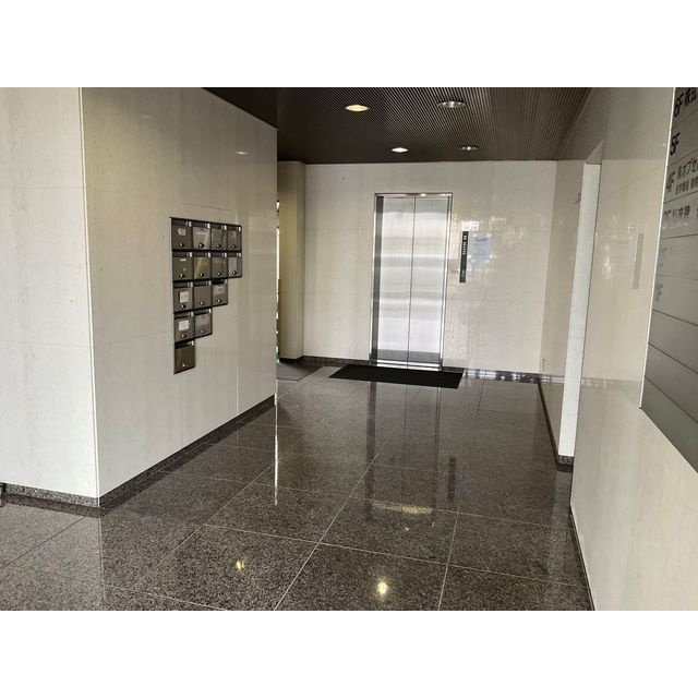 北原ビルのエントランス|毎日通るエントランスはこのようになっています