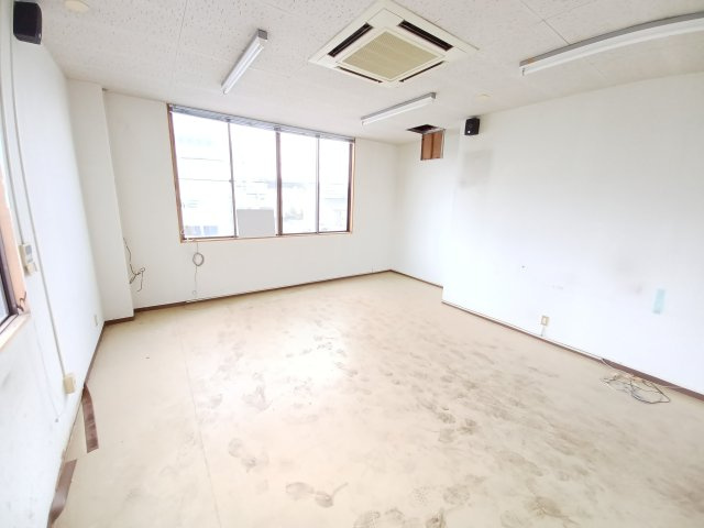 下野本石田様店舗の洋室|明るい洋室です